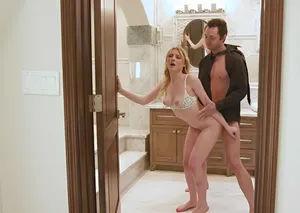 Nghệ sĩ khiêu dâm Đài Loan 'ED Mosaic' có bộ ngực đẹp tự nhiên, là một nữ sinh viên năng động và cực kỳ nhút nhát. Lần đầu tiên cô ấy thử 3P. Đàn ông sẽ vô cùng phấn khích khi chạm vào cơ thể cô ấy...