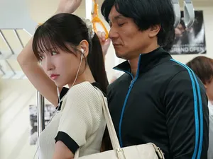 Sống chung với cô bạn thời thơ ấu