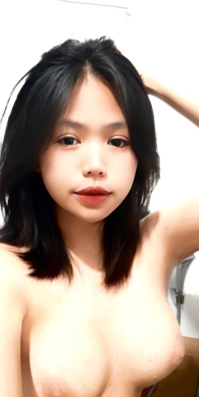 Cô vợ bán thân chi trả tiền nợ cho Anh xã suốt một năm mà Người chồng không hề hay biết